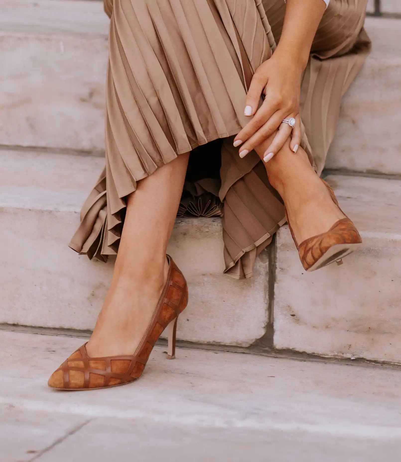 Bright toes for sunny day 😍 And high heels for mood 🥰 . . . . . . . . # heel #feetmodels #cutefeet #luxuryheels #sandals #iloveheels... | Instagram